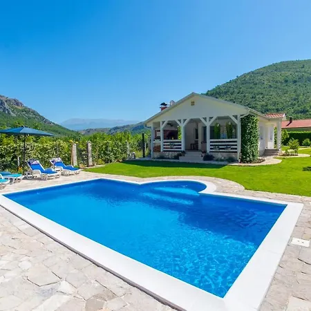 Vacation Home My Dream Buna Exterior photo